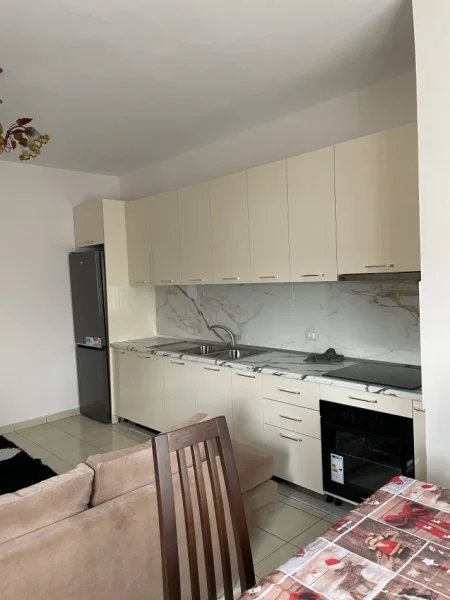 Tirane, jepet me qera Vile 2+1+Aneks+Ballkon , 130 m² 400 € (Sauk I Vjeter)