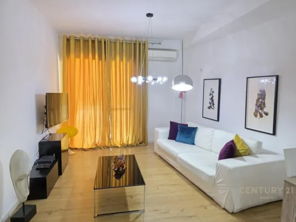 Tirane, jepet me qera apartament 2+1+Ballkon Kati 3, 99 m² 800 € (delijorgji)