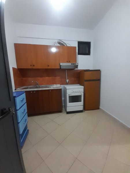 Tirane, jepet me qera Banese1+1 Kati 1, 67 m² 320 € (Tregu Elektrik, Tirane.)