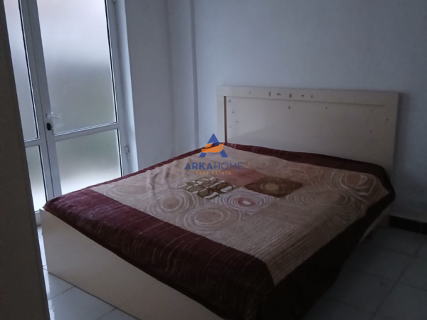 Tirane, jepet me qera shtepi 2+1 Kati 0, 80 m² 363 € 