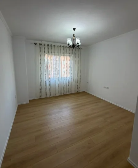 Tirane, shitet apartament 1+1 , 69 m² 91.000 € 