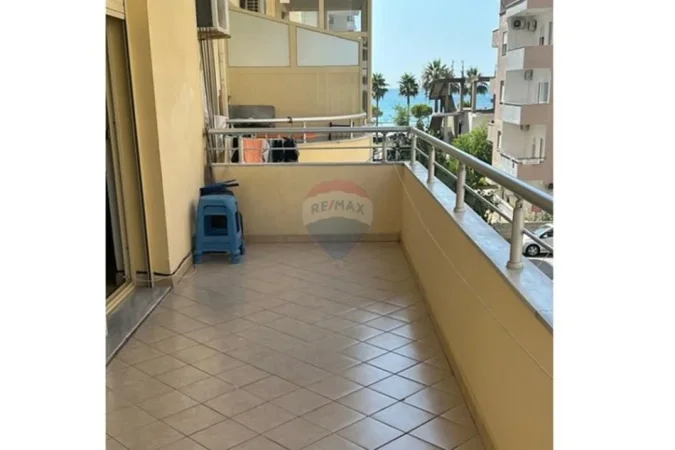 Vlore, jepet me qera apartament 2+1+Ballkon , 70 m² 550 € (Lungomare)