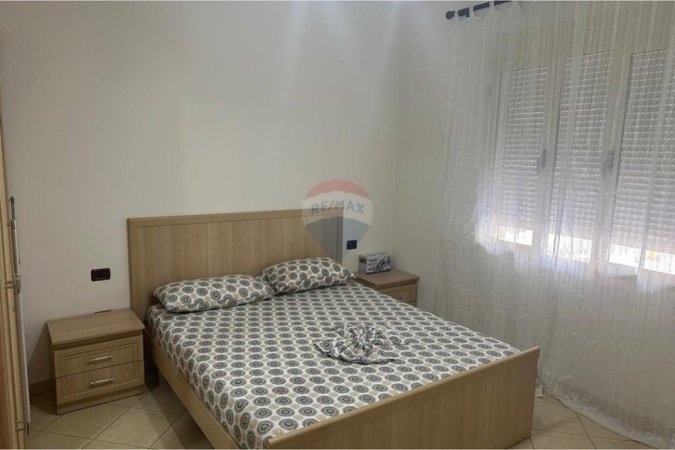 Vlore, jepet me qera apartament 2+1+Ballkon , 70 m² 550 € (Lungomare)