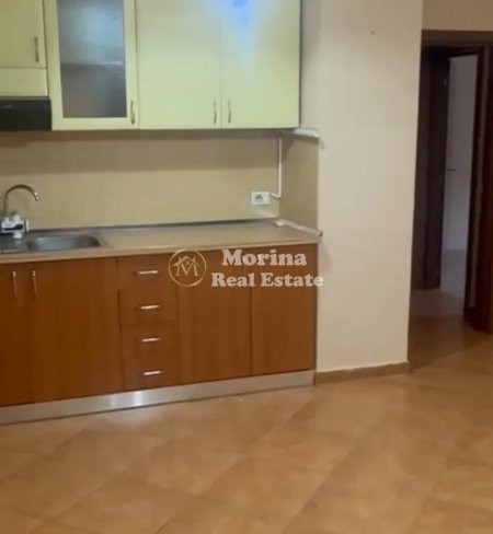Tirane, jepet me qera apartament 1+1 Kati 6, 90 m² 800 € (Blloku)