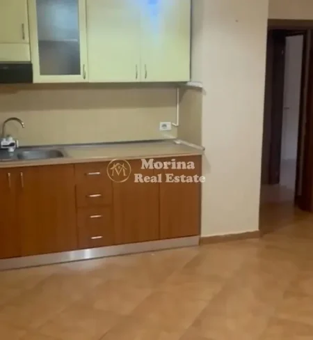 Tirane, jepet me qera apartament 1+1 Kati 6, 90 m² 800 € (Blloku)