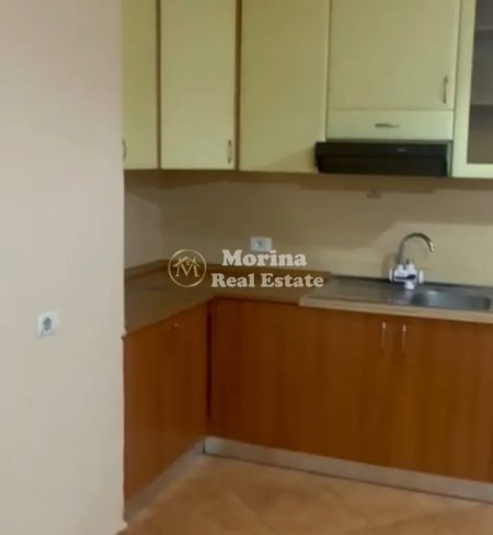 Tirane, jepet me qera apartament 1+1 Kati 6, 90 m² 800 € (Blloku)