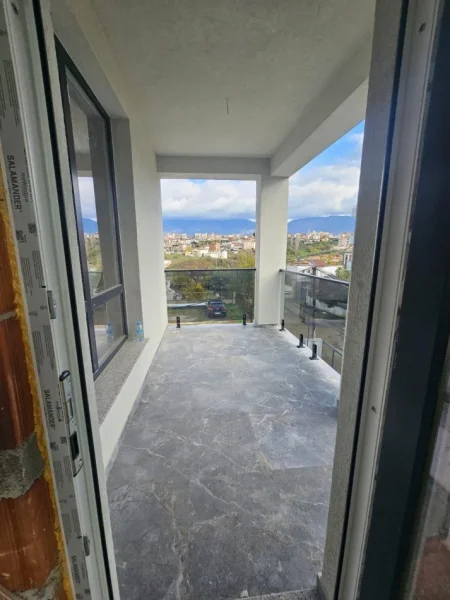 Tirane, shitet Vile 3 Katshe , 100 m² 350.000 € (Rruga Eshref Ademaj , Sauk)