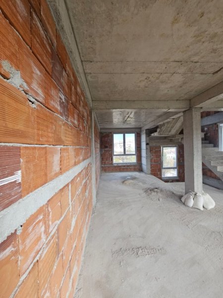 Tirane, shitet Vile 3 Katshe , 100 m² 350.000 € (Rruga Eshref Ademaj , Sauk)