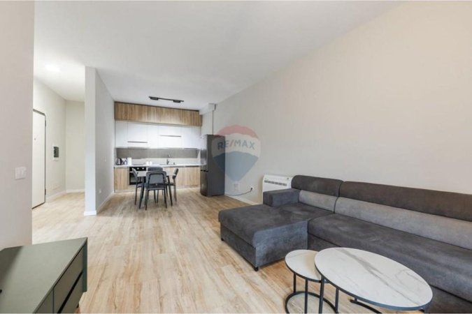 Tirane, jepet me qera apartament 1+1+Ballkon , 70 m² 1.100 € (Rruga e Kavajes)