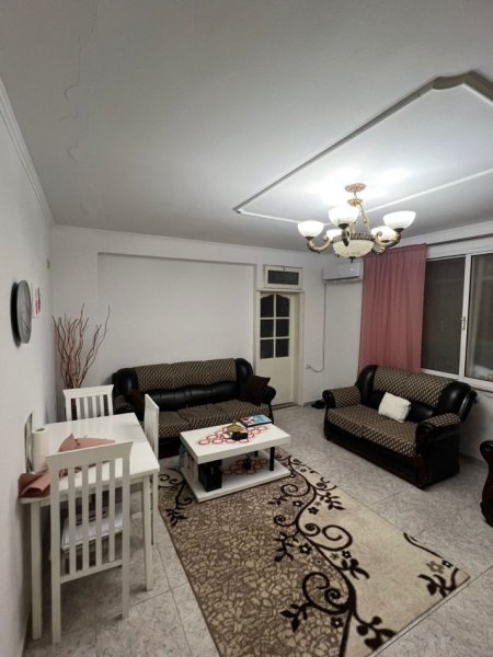 Tirane, jepet me qera Vile 1+1 Kati 1, 67 m² 360 € (Rruga Idriz Dollaku)