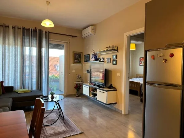 Tirane, shitet apartament 1+1 Kati 4, 64 m² 168.000 € (KOMUNA E PARISIT)