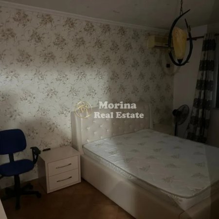 Tirane, jepet me qera apartament 1+1 Kati 5, 65 m² 400 € (Oxhaku)