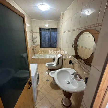 Tirane, jepet me qera apartament 1+1 Kati 5, 65 m² 400 € (Oxhaku)