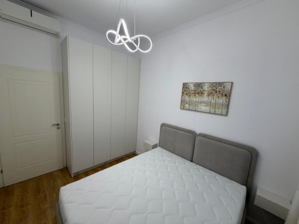 Tirane, shitet apartament 2+1 Kati 2, 95 m² 169.000 € (Rruga Tom Plezha)
