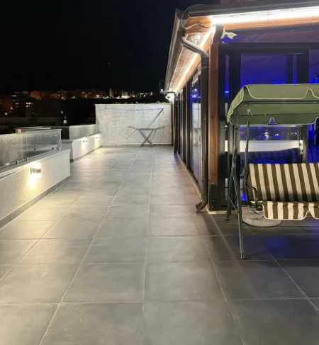 Tirane, shitet apartament+verande | Penthouse 2+1+Aneks+Ballkon Kati 5, 250 m² 300.000 € 