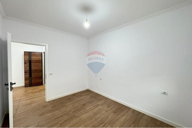 Tirane, shitet apartament 2+1 Kati 4, 75 m² 220.000 € (Rruga e Bogdanëve, Tiranë(ID: 530471001-367)