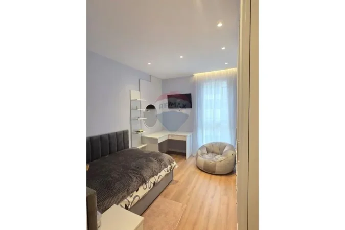 Tirane, shitet apartament 2+1 Kati 3, 98 m² 155.000 € (Univers City)