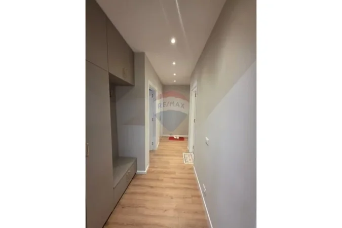 Tirane, shitet apartament 2+1 Kati 3, 98 m² 155.000 € (Univers City)