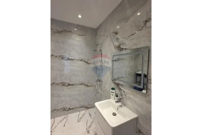 Tirane, shitet apartament 2+1 Kati 3, 98 m² 155.000 € (Univers City)