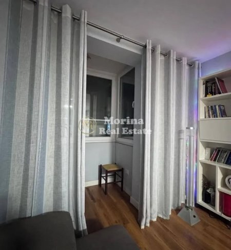 Tirane, jepet me qera apartament 2+1 Kati 3, 72 m² 850 € (Sheshi Willson)