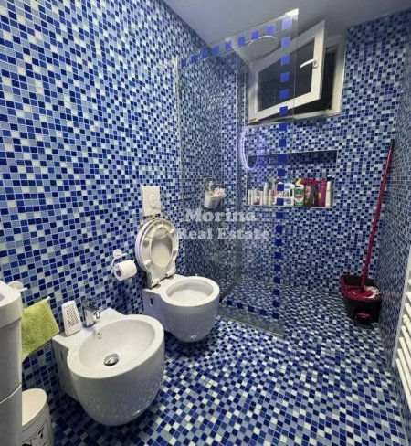 Tirane, jepet me qera apartament 2+1 Kati 3, 72 m² 850 € (Sheshi Willson)