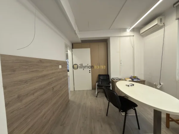 Tirane, jepet me qera ambjent biznesi Kati 1, 41 m² 450 € (Rruga Sulejman Delvina, Vasil Shanto)