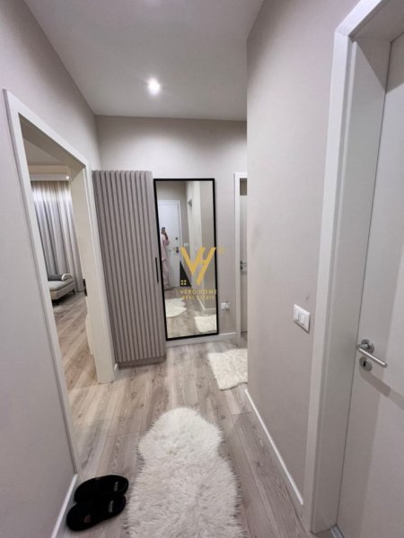 Tirane, jepet me qera apartament 2+1+Ballkon Kati 6, 95 m² 800 € (21 DHJETORI)