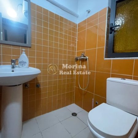 Tirane, jepet me qera garsonier Kati 1, 40 m² 330 € (5 Maji)