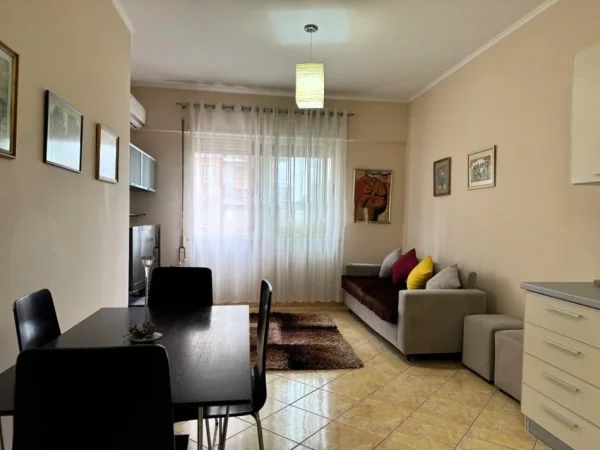 Tirane, jepet me qera apartament 2+1 Kati 2, 60 m² 550 € (don bosco)