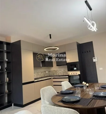 Tirane, jepet me qera apartament 3+1 Kati 15, 110 m² 1.900 € (Rruga e Kavajes)
