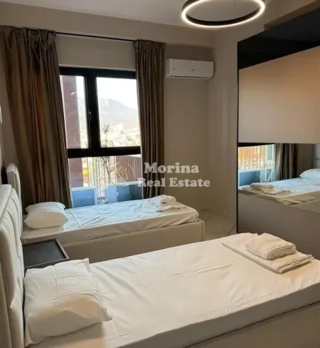 Tirane, jepet me qera apartament 3+1 Kati 15, 110 m² 1.900 € (Rruga e Kavajes)