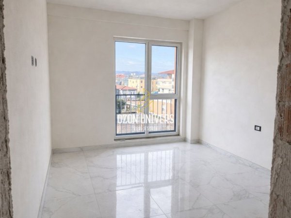 Tirane, jepet me qera apartament 2+1+Ballkon Kati 2, 120 m² 600 € (Bulevardi i Ri)