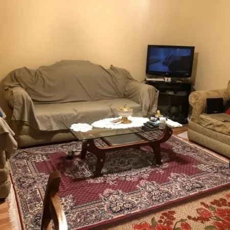 Tirane, jepet me qera apartament 2+1 Kati 4, 82 m² 500 € (Kinostudio)