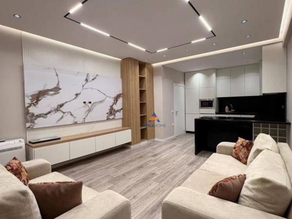 Tirane, jepet me qera 1+1+Ballkon Kati 1, 70 m² 600 € 