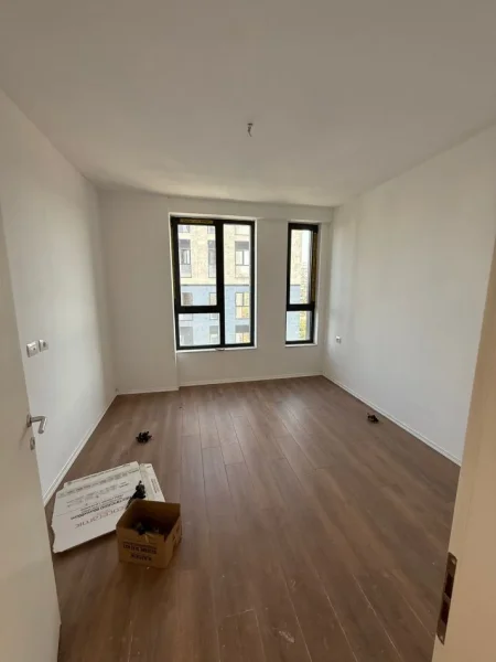 Tirane, jepet me qera apartament 2+1 Kati 2, 99 m² 800 € (Bulevardi Ri)