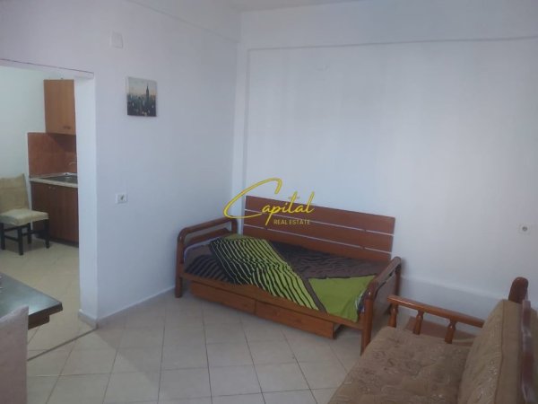Tirane, jepet me qera garsonier 1+1 Kati 1, 35 m² 300 € (ISH TREGU ELEKTRIK)