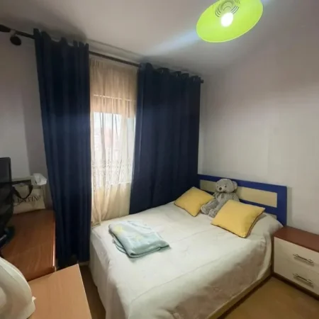 Tirane, shitet apartament 3+1 Kati 5, 103 m² 250.000 € (Rruga e Kosovareve)