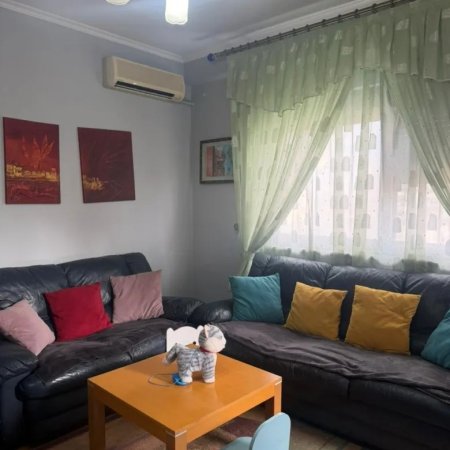 Tirane, shitet apartament 3+1 Kati 5, 103 m² 250.000 € (Rruga e Kosovareve)