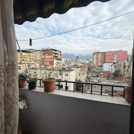 Tirane, shitet apartament 3+1 Kati 5, 103 m² 250.000 € (Rruga e Kosovareve)