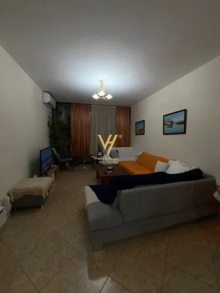 Tirane, shitet apartament 2+1+Ballkon Kati 3, 100 m² 140.000 € (TELEFERIKU, FRESK)