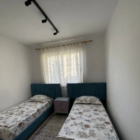 Tirane, jepet me qera apartament 2+1 Kati 4, 90 m² 750 € (Qender)
