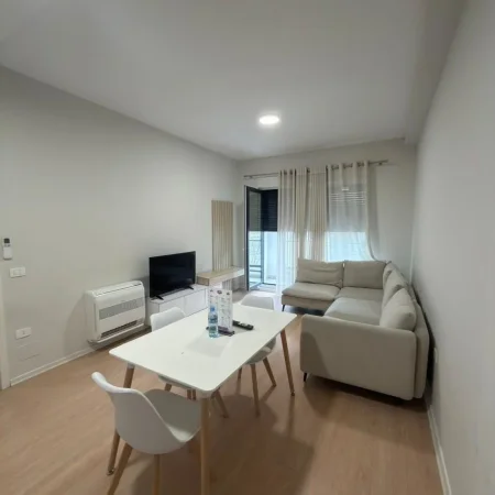 Tirane, shitet apartament 2+1+Ballkon Kati 3, 94 m² 235.000 € (KOMPLEKSI KONTAKT)
