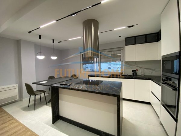 Tirane, jepet me qera apartament Kati 9, 125 m² 1.300 €