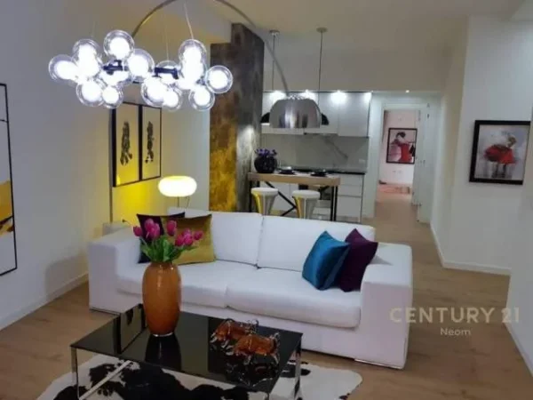 Tirane, jepet me qera apartament 2+1 Kati 6, 99 m² 700 Euro (21 Dhjetori)