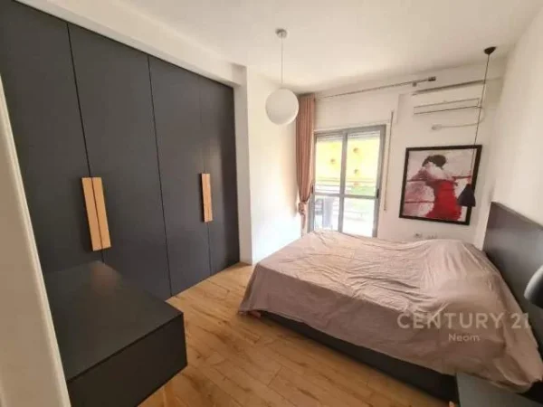 Tirane, jepet me qera apartament 2+1 Kati 6, 99 m² 700 Euro (21 Dhjetori)