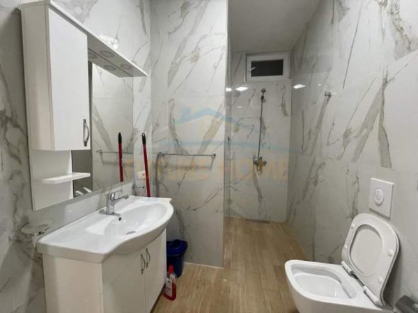 Tirane, jepet me qera apartament 1+1 Kati 2, 95 m² 500 Euro (5 maji)