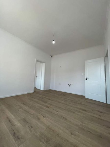 Tirane, shitet apartament Kati 3, 43 m² 82.000 Euro (21 Dhjetori)