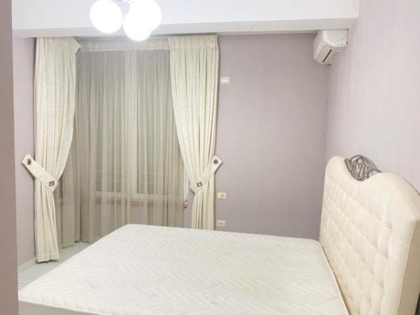 Tirane, jepet me qera Vile Kati 2, 119 m² 1.500 Euro (Rezidenca Kodra e Diellit 1)