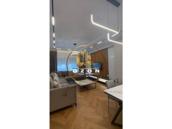Tirane, jepet me qera apartament 3+1+BLK Kati 5, 120 m² 2.000 Euro (RRUGA E KOSOVAREVE)