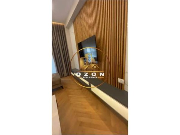 Tirane, jepet me qera apartament 3+1+BLK Kati 5, 120 m² 2.000 Euro (RRUGA E KOSOVAREVE)